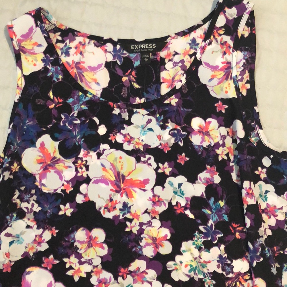 Express split back floral tank